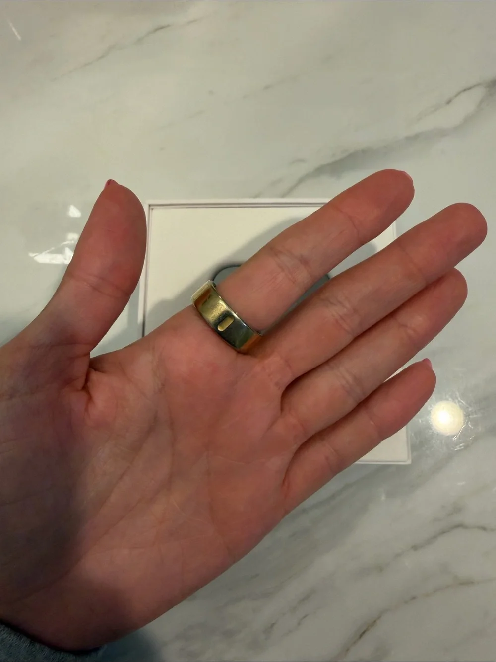 Oura Ring 4 Smart Ring - Gold Size 8
